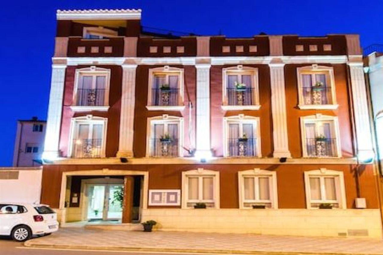 La Cava Hotel กาบาเนส ภายนอก รูปภาพ