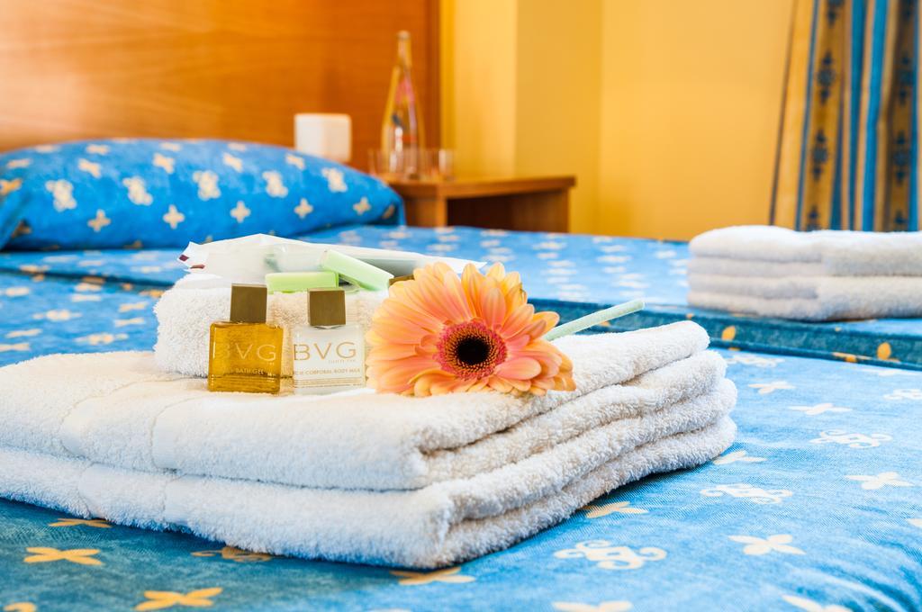 La Cava Hotel กาบาเนส ภายนอก รูปภาพ