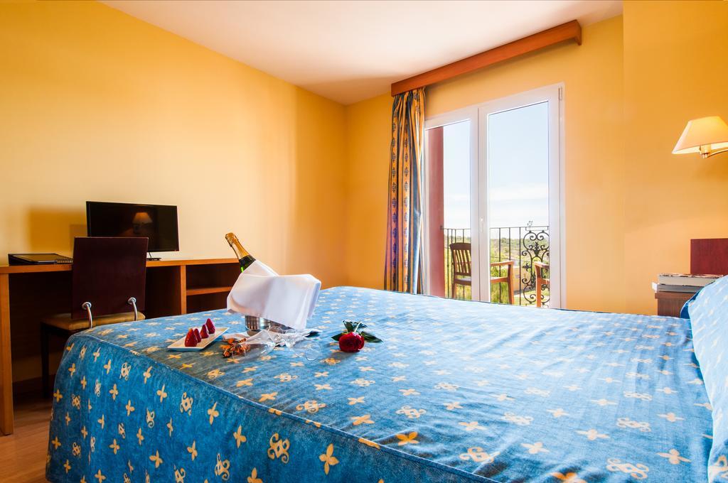 La Cava Hotel กาบาเนส ภายนอก รูปภาพ