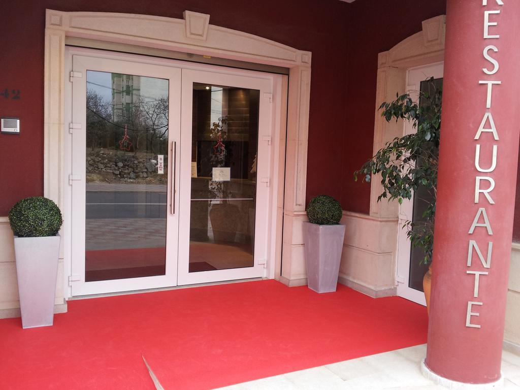La Cava Hotel กาบาเนส ภายนอก รูปภาพ