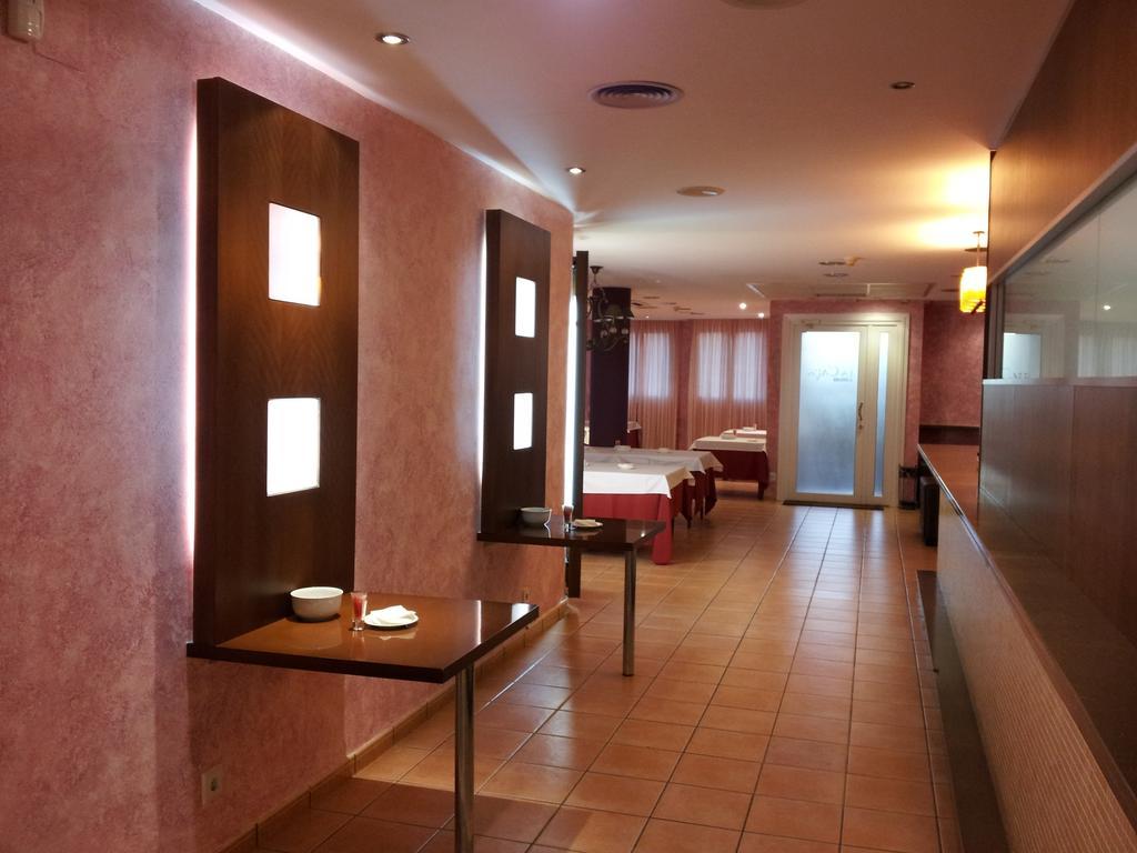 La Cava Hotel กาบาเนส ภายนอก รูปภาพ